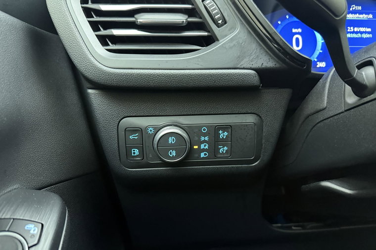 Vehicle Image 26