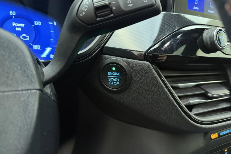Vehicle Image 40