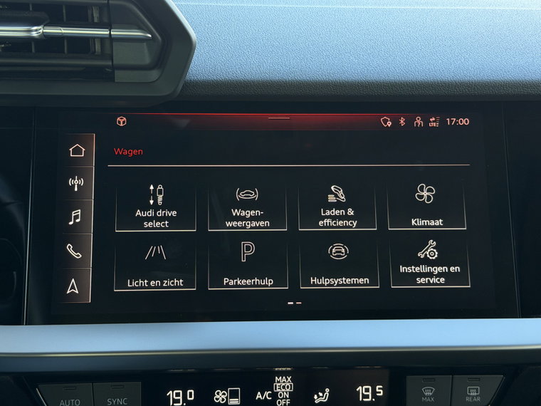 Vehicle Image 28