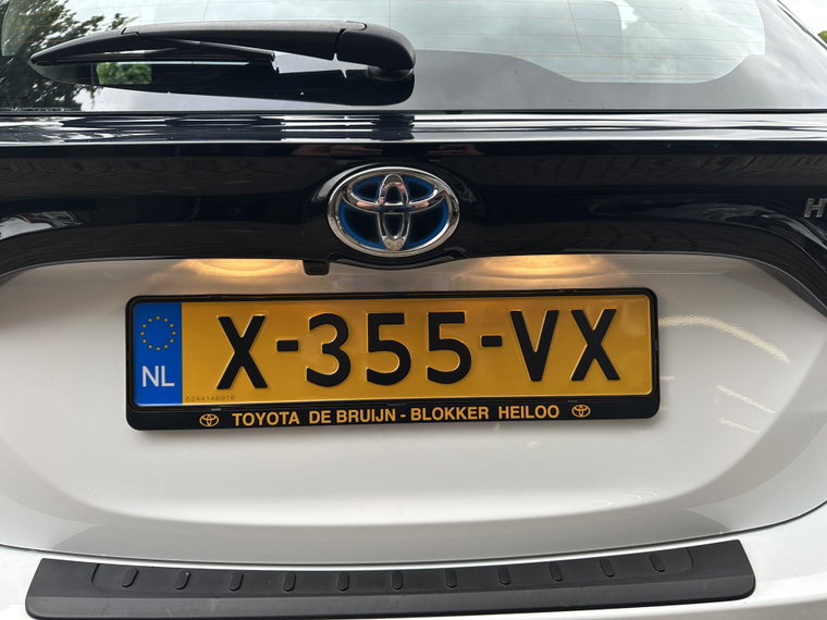 Vehicle Image 21
