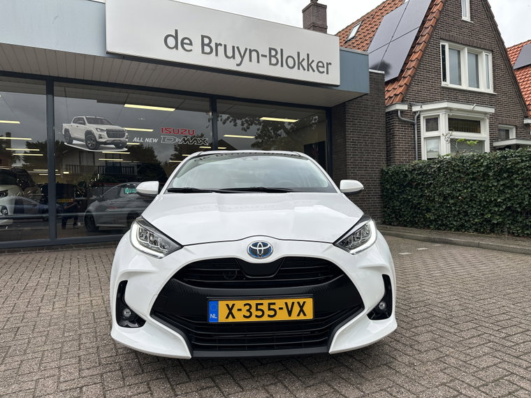 Vehicle Image 4