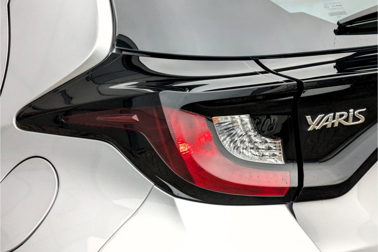 Vehicle Image 19