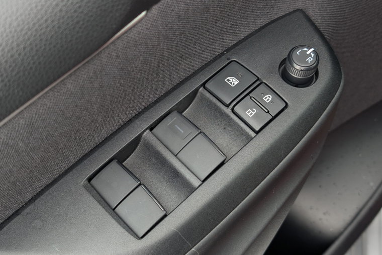 Vehicle Image 24