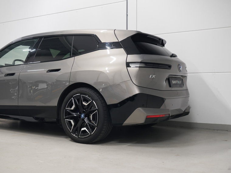 Vehicle Image 45