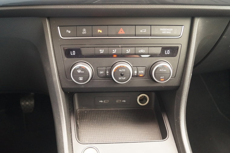 Vehicle Image 26