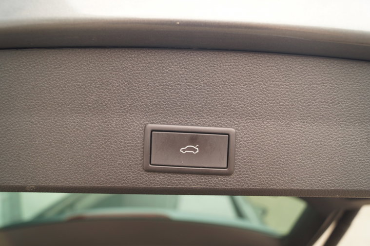 Vehicle Image 29