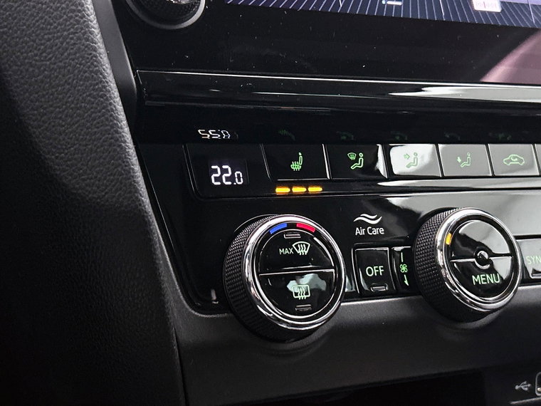 Vehicle Image 24