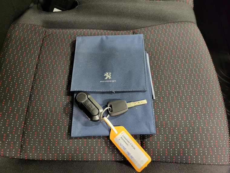 Vehicle Image 20