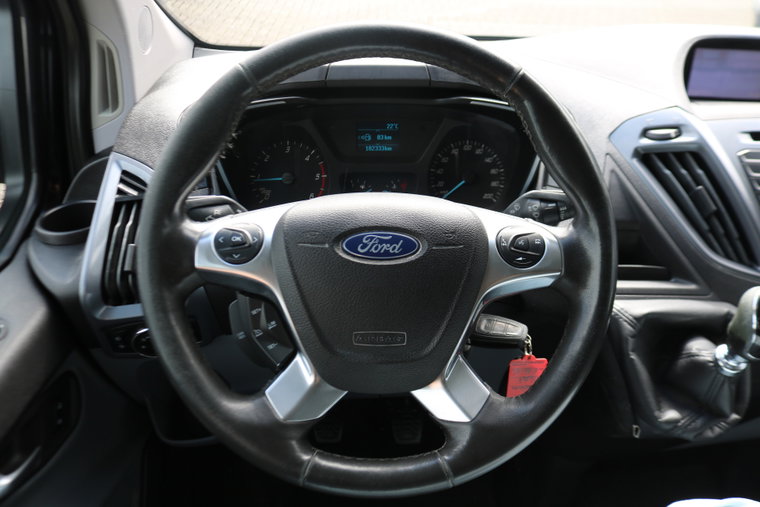 Vehicle Image 17