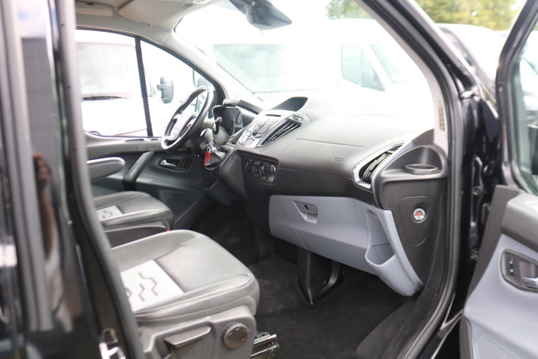 Vehicle Image 35