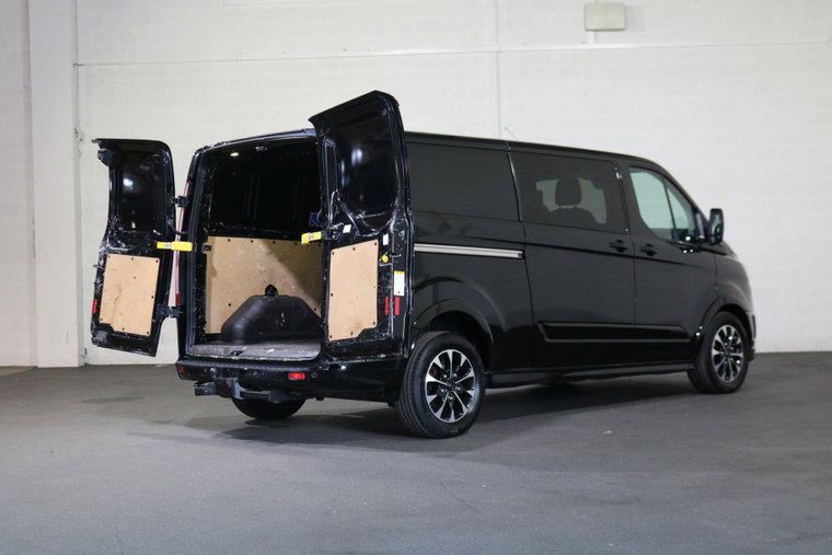 Vehicle Image 10