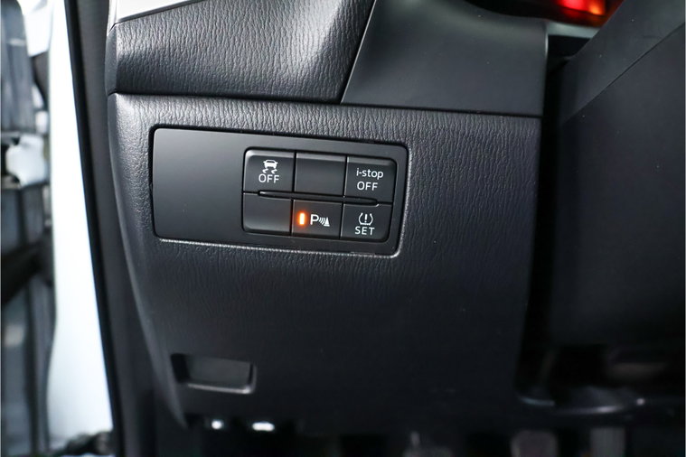 Vehicle Image 24