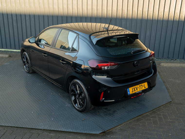 Vehicle Image 35