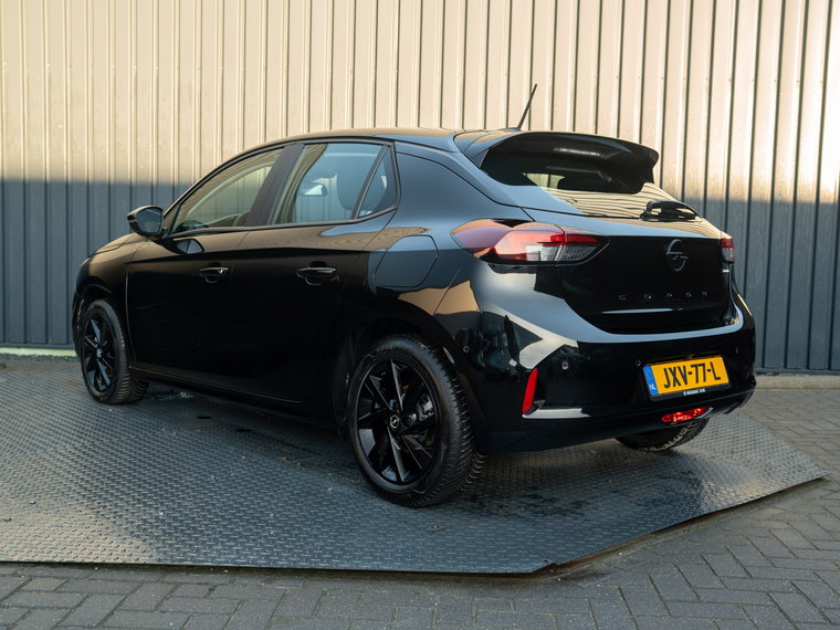 Vehicle Image 40