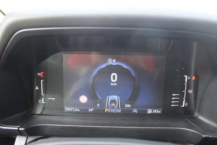 Vehicle Image 12