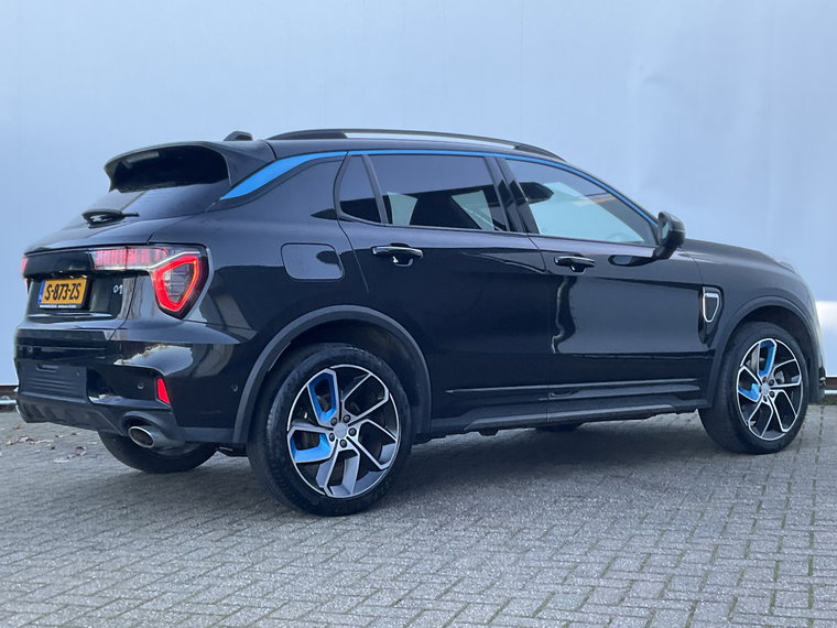 Vehicle Image 32