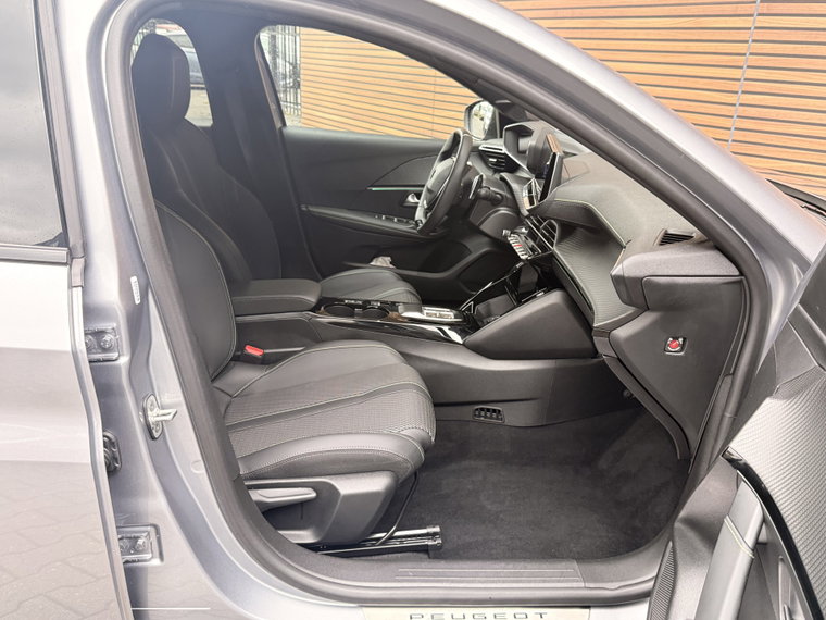 Vehicle Image 41