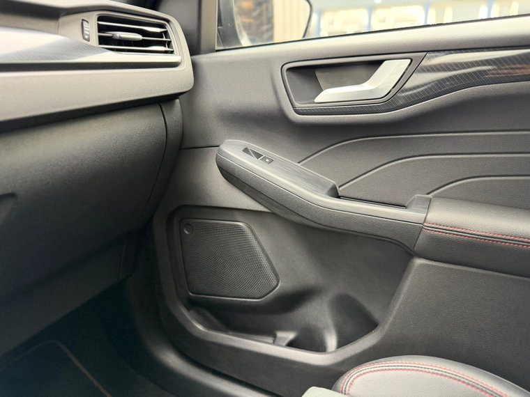 Vehicle Image 48