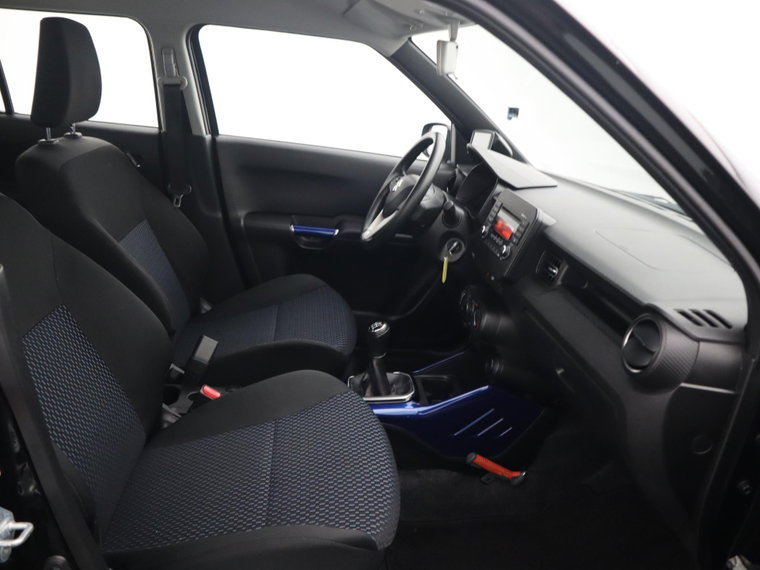 Vehicle Image 32