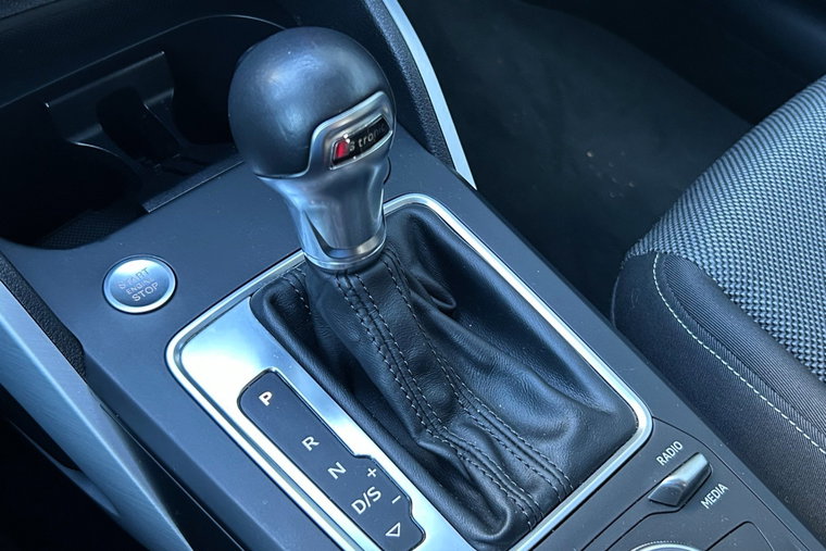 Vehicle Image 17