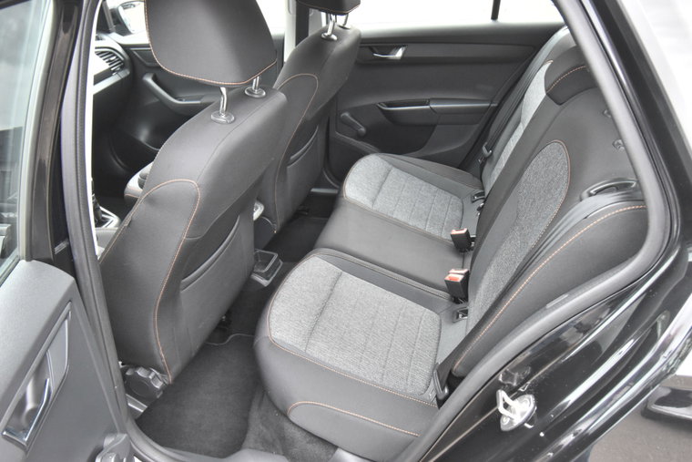 Vehicle Image 20