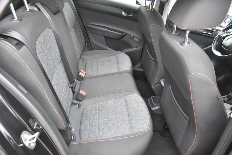 Vehicle Image 11