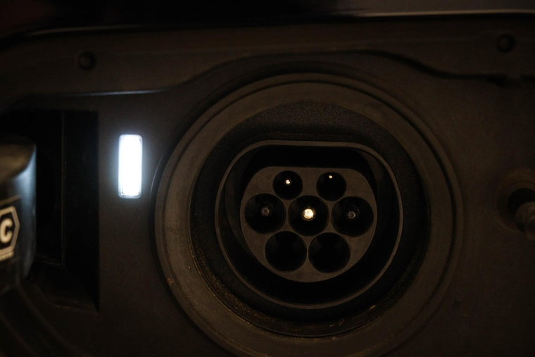 Vehicle Image 23