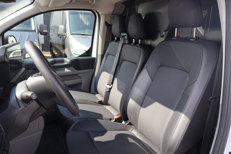 Vehicle Image 31