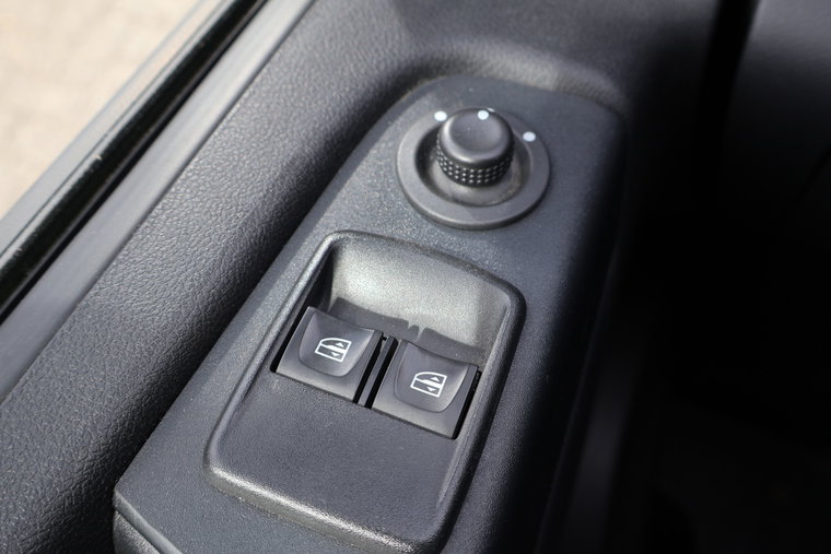 Vehicle Image 24