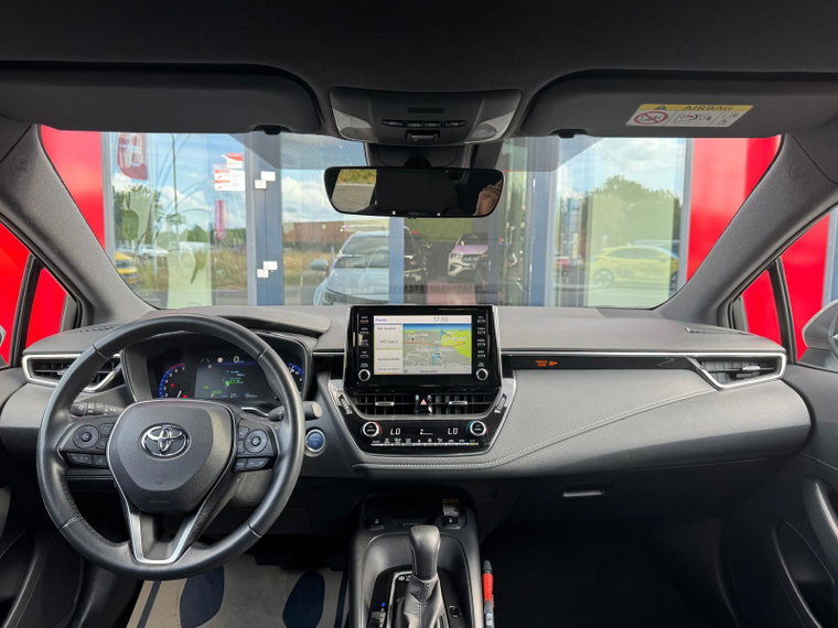 Vehicle Image 11