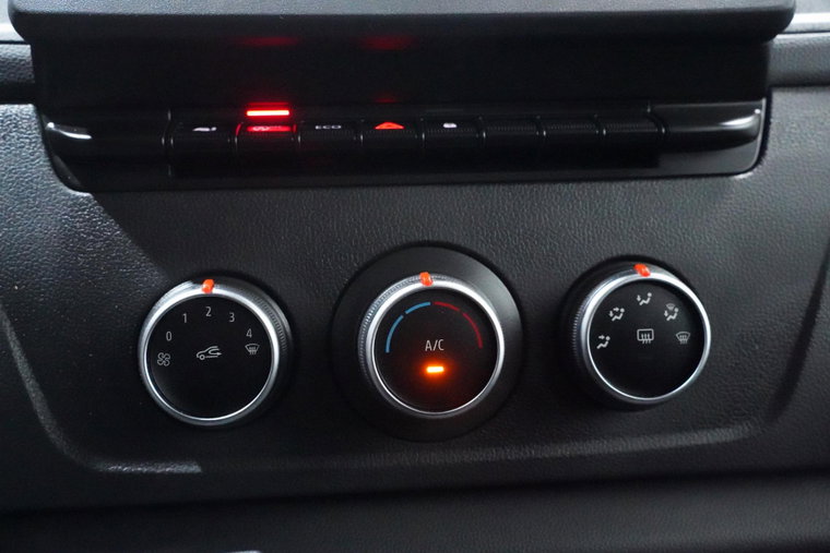 Vehicle Image 26