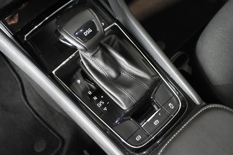 Vehicle Image 35