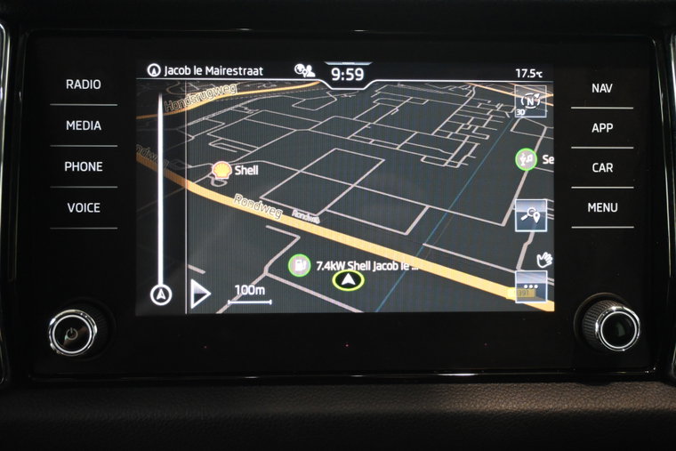 Vehicle Image 11