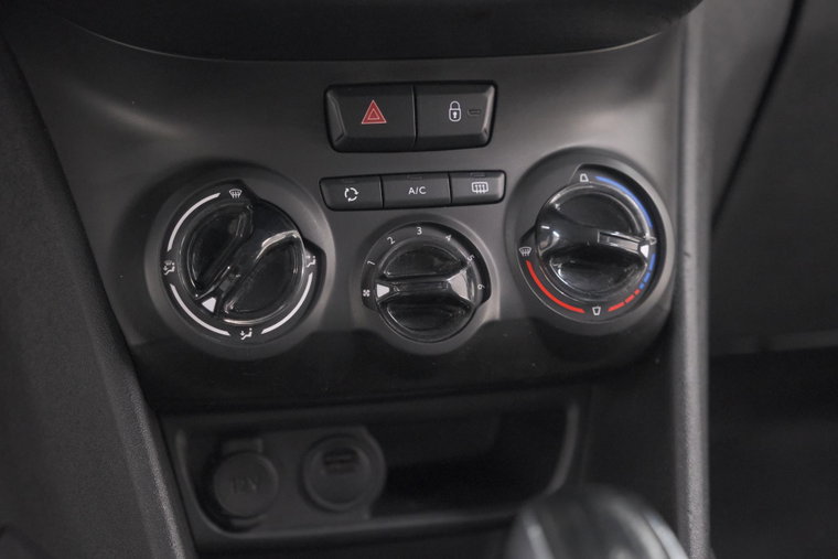 Vehicle Image 39