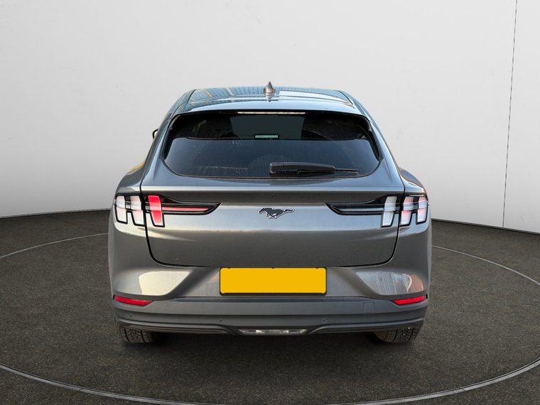 Vehicle Image 25