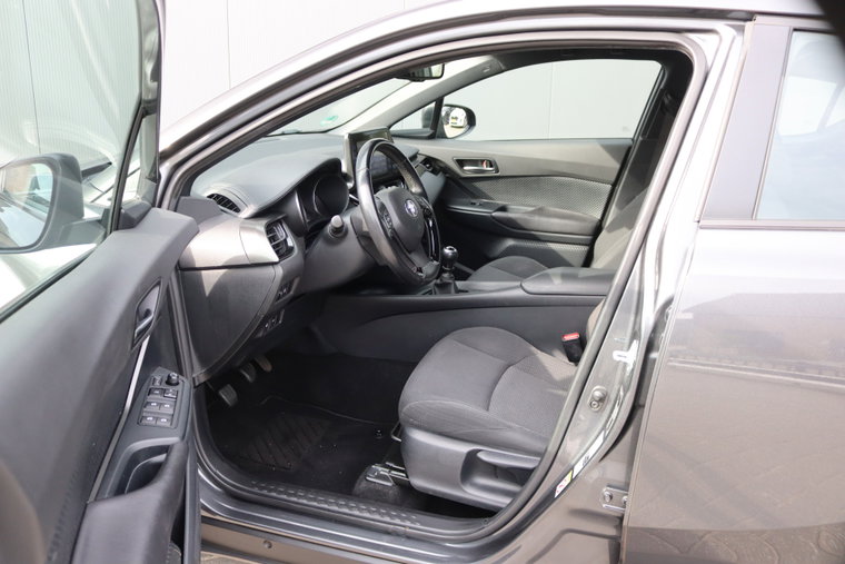 Vehicle Image 7