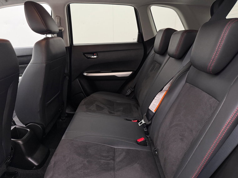 Vehicle Image 13