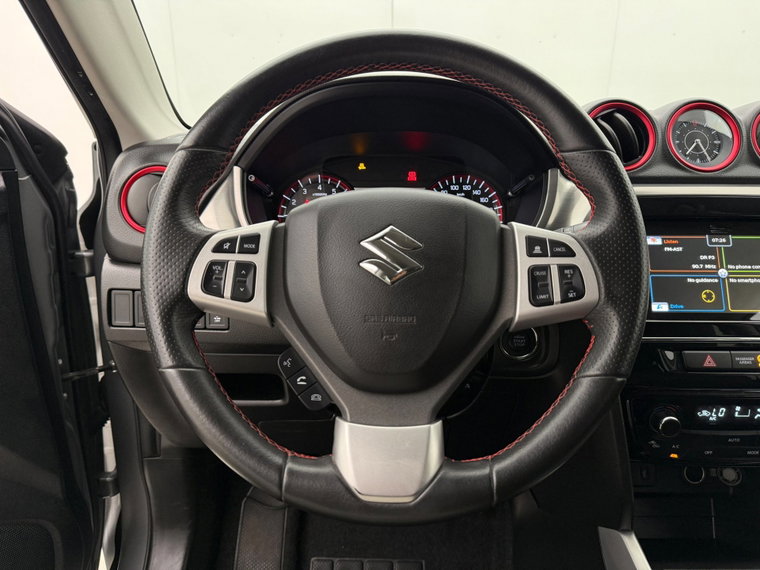 Vehicle Image 16