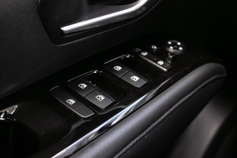 Vehicle Image 48
