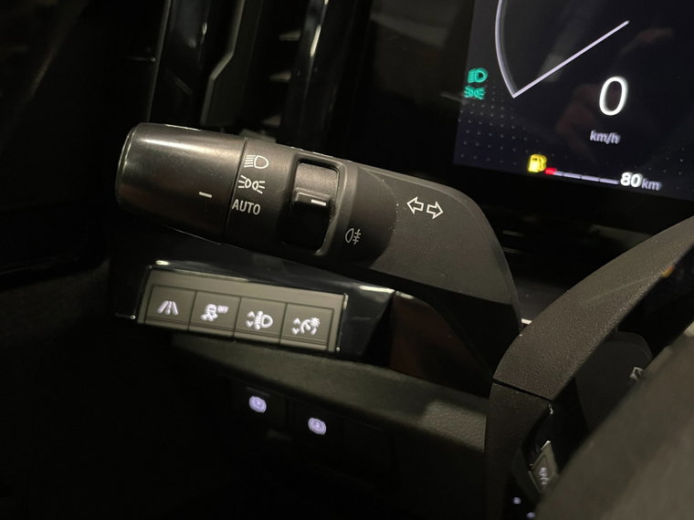 Vehicle Image 38