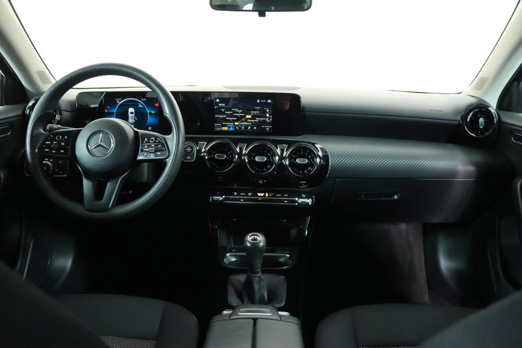 Vehicle Image 25
