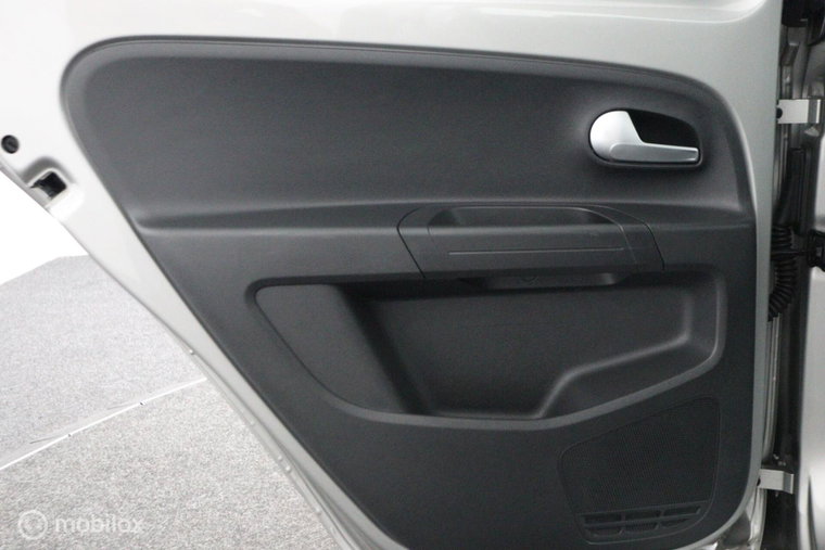 Vehicle Image 39