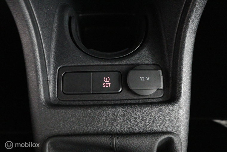 Vehicle Image 52