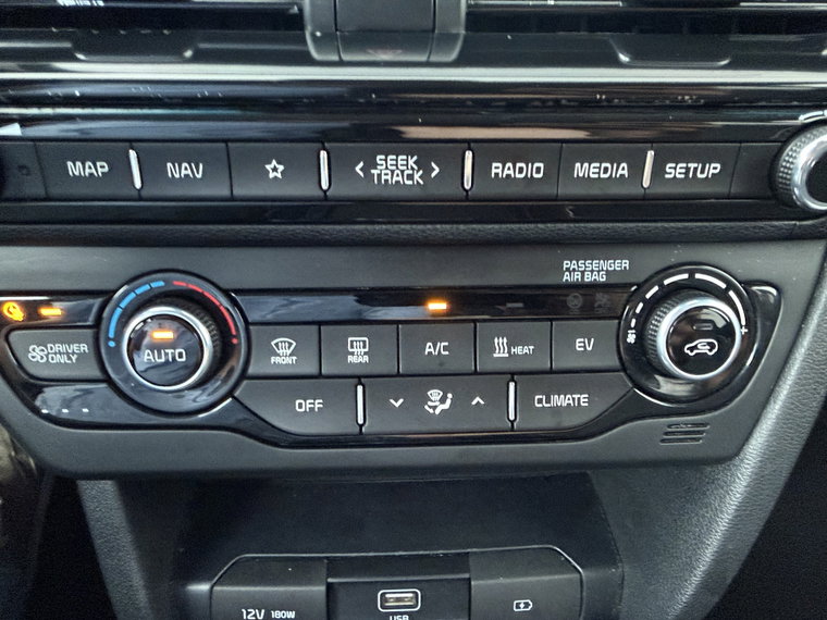 Vehicle Image 29