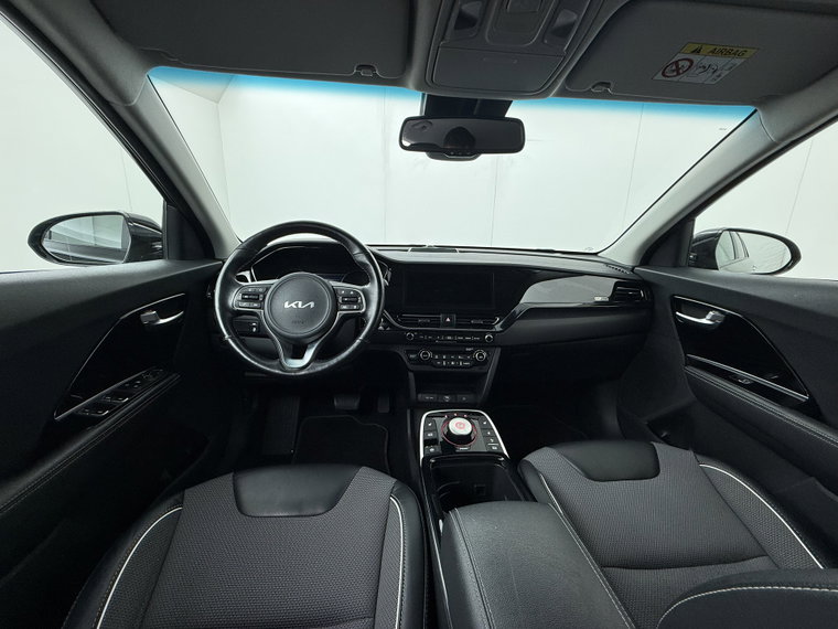 Vehicle Image 35
