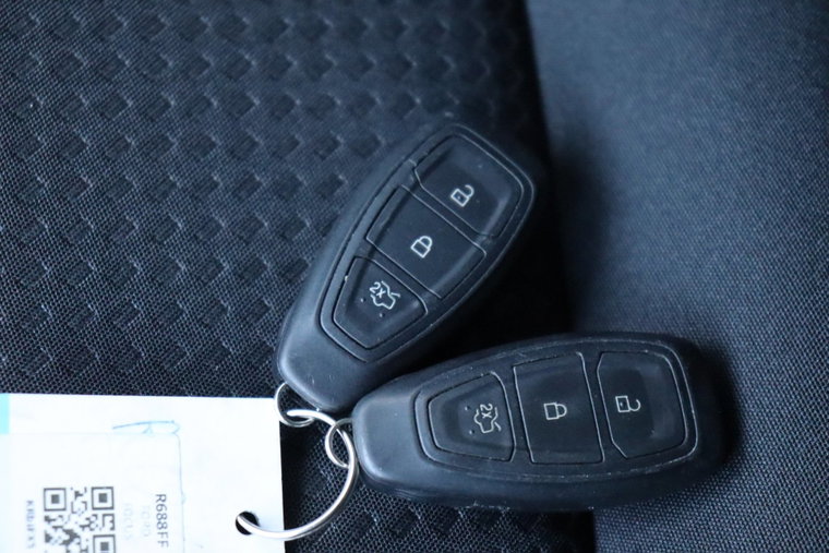 Vehicle Image 31