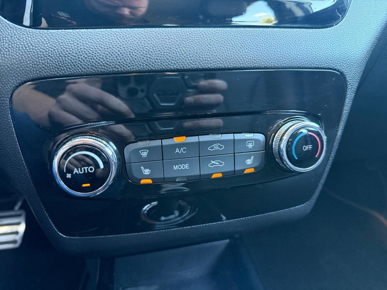 Vehicle Image 26
