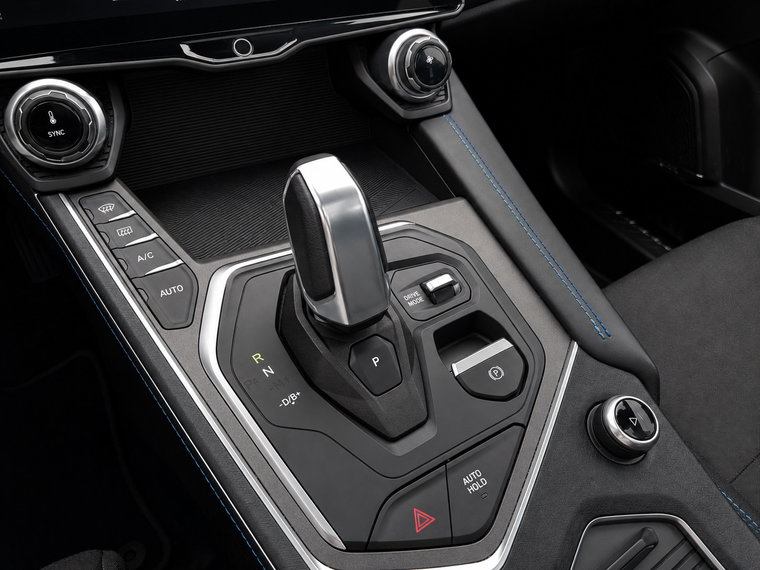 Vehicle Image 19