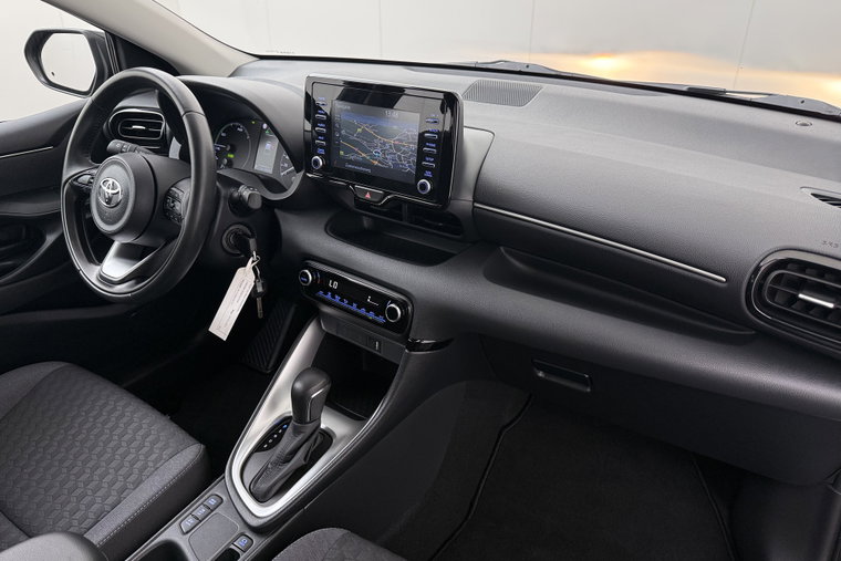 Vehicle Image 15