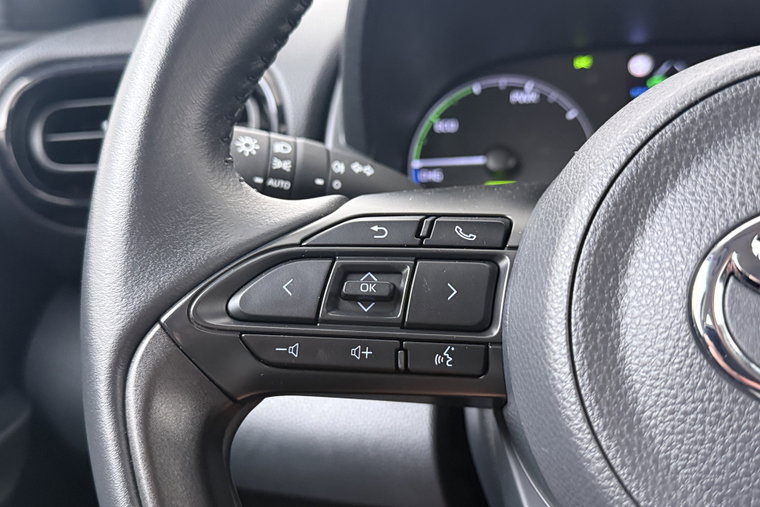 Vehicle Image 17